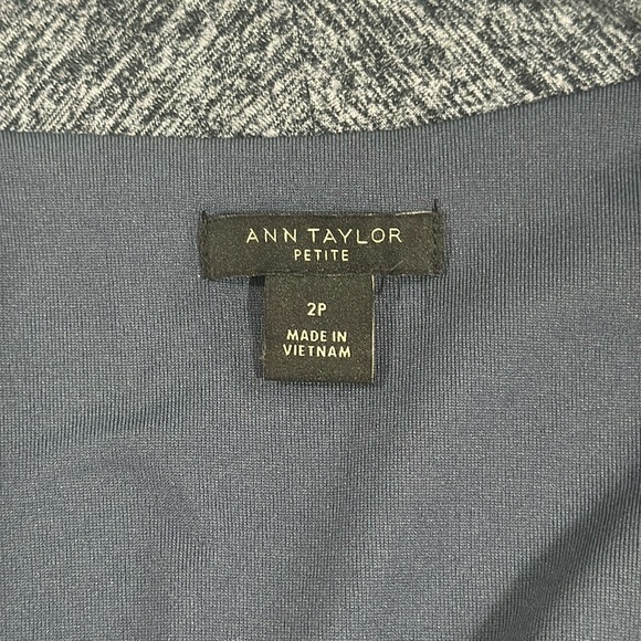 Ann Taylor Soft Wrap Blue Dress Size 2P Women’s Petite - Picture 6 of 12